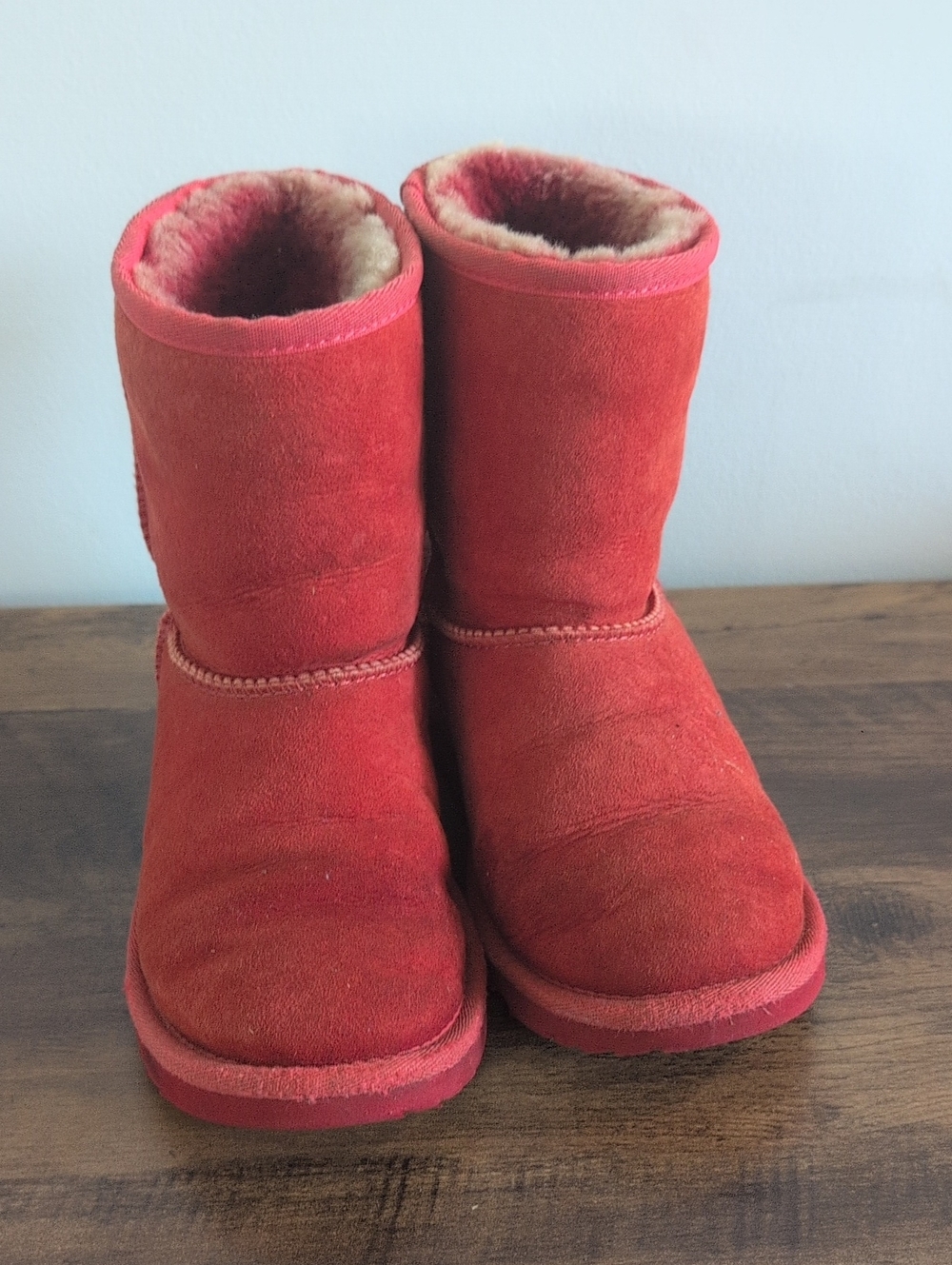 youth red ugg boots